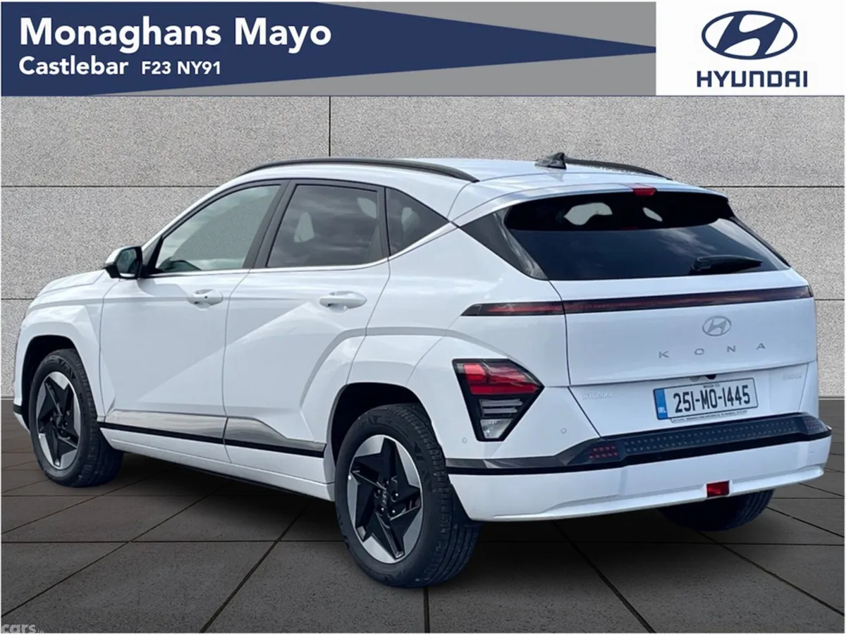Hyundai KONA MPV, Electric, 2025, White