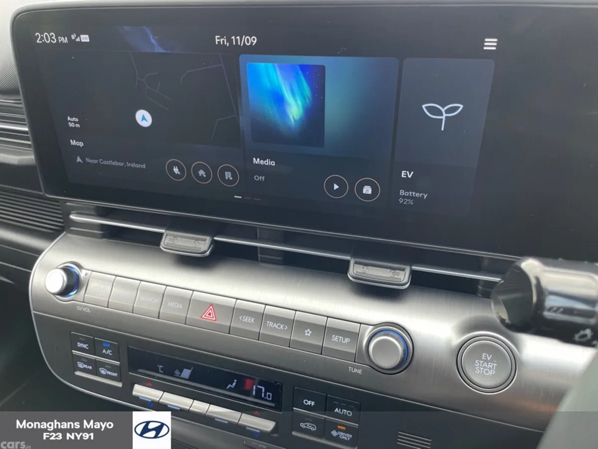 Hyundai KONA MPV, Electric, 2025, White