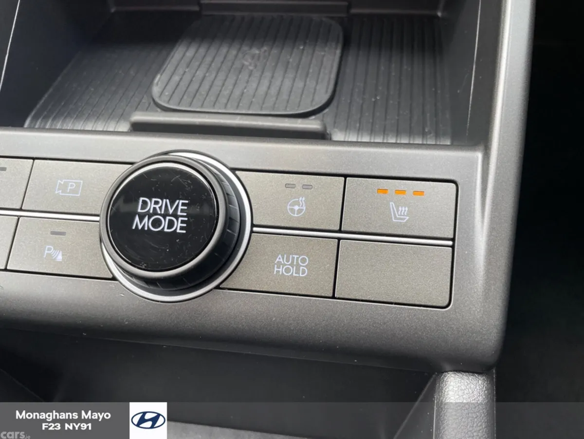 Hyundai KONA MPV, Electric, 2025, White