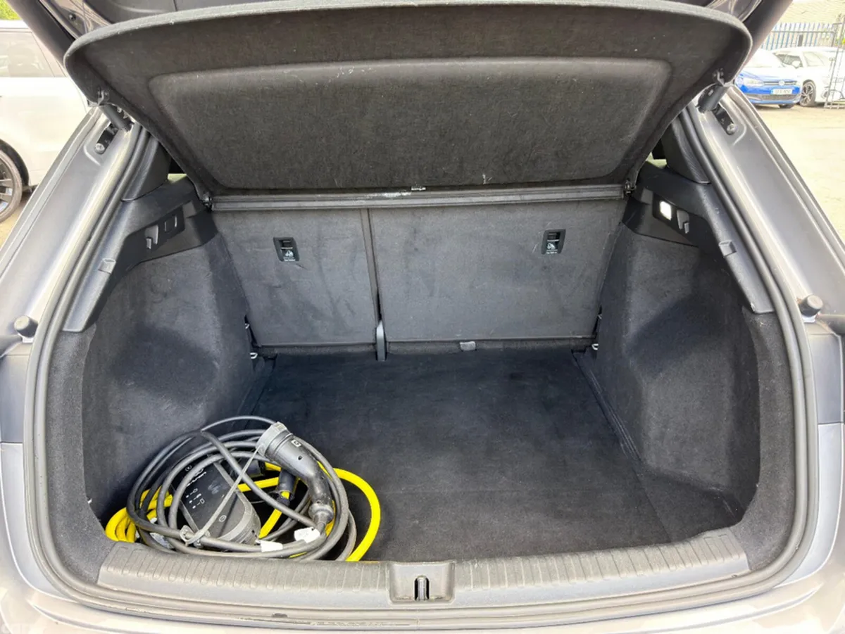 Audi Q4 e-tron Estate, Electric, 2023, Grey