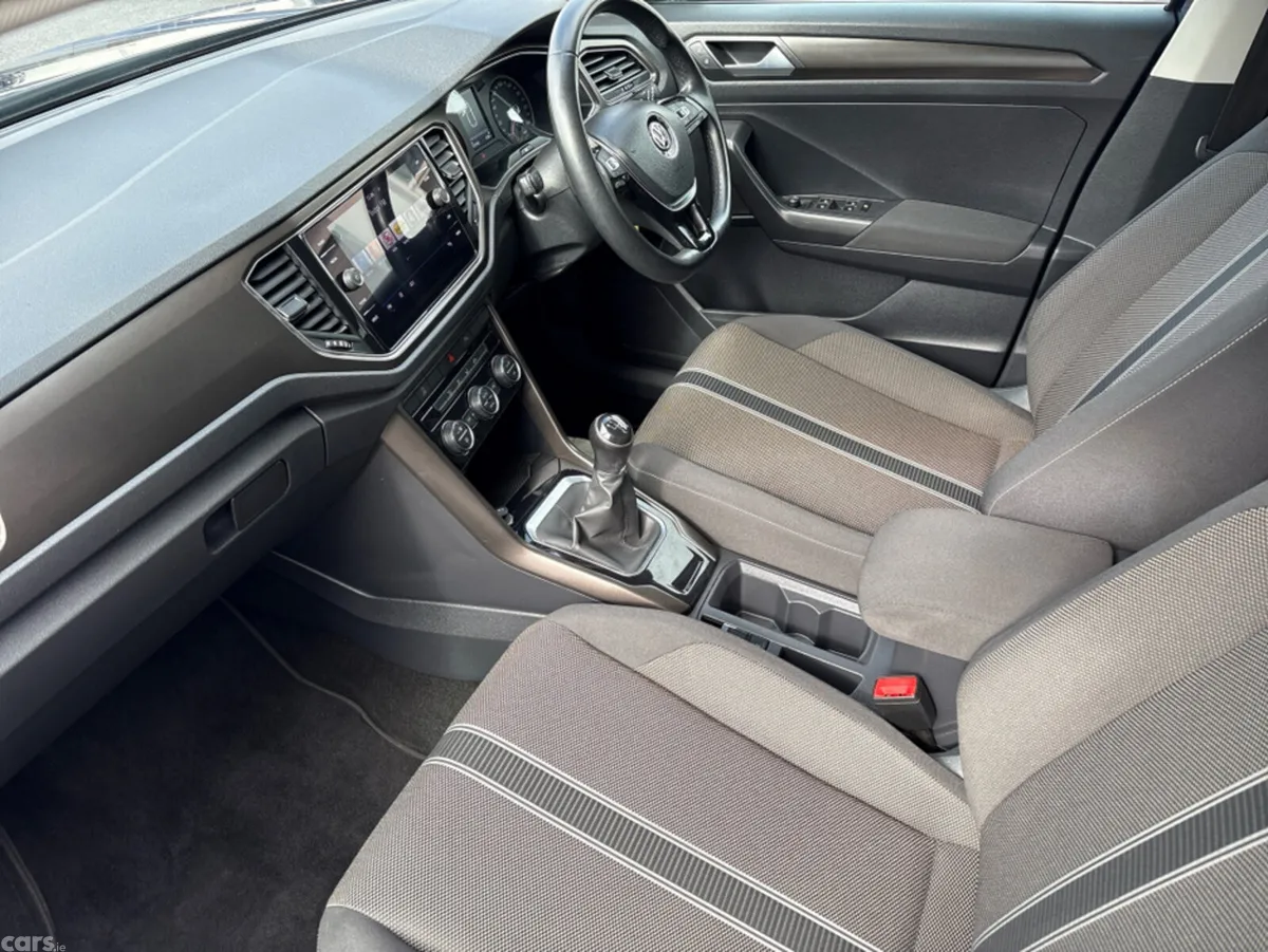 Volkswagen T-Roc Estate, Petrol, 2019, Blue