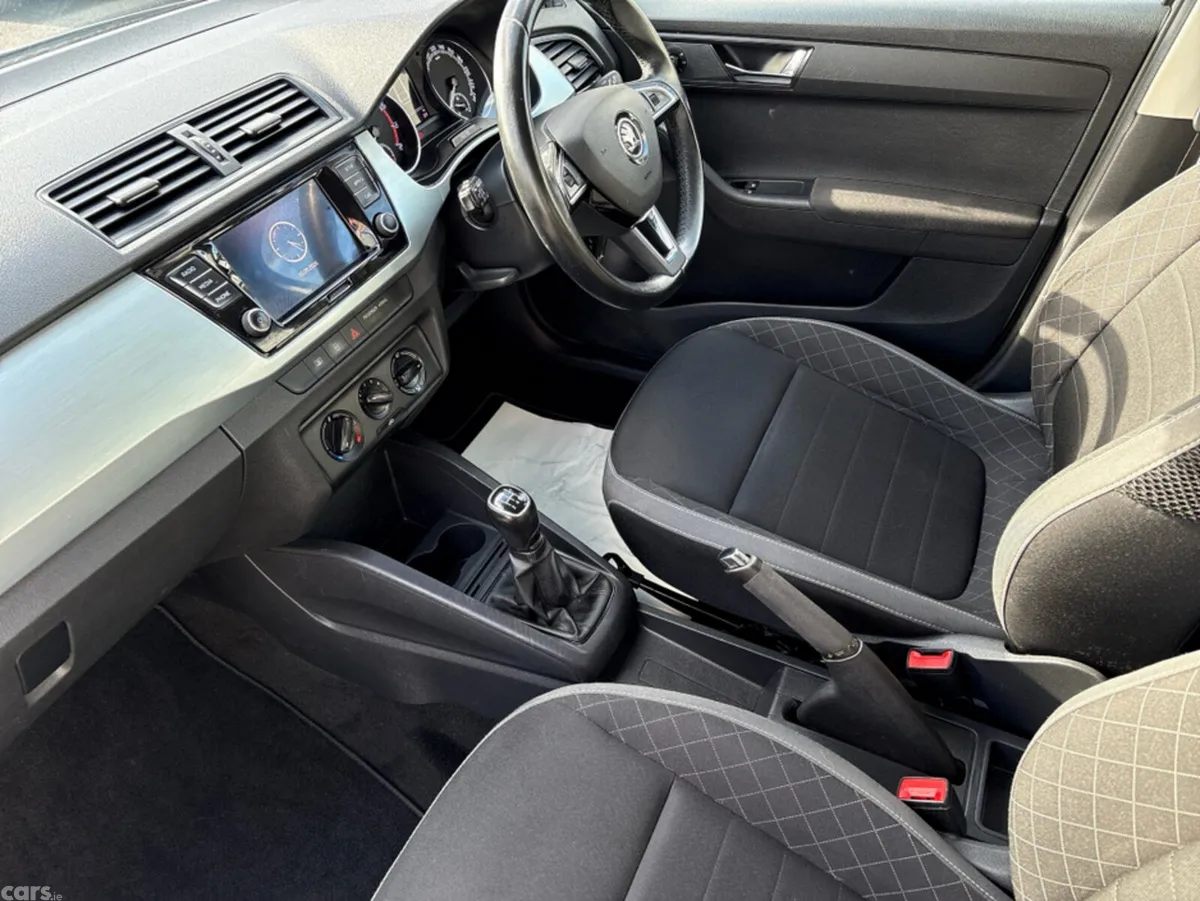 Skoda Fabia Estate, Petrol, 2019, Grey