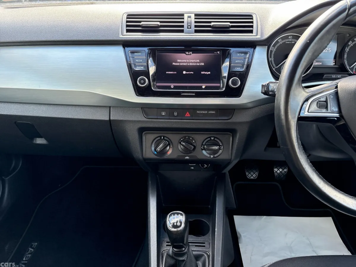 Skoda Fabia Estate, Petrol, 2019, Grey
