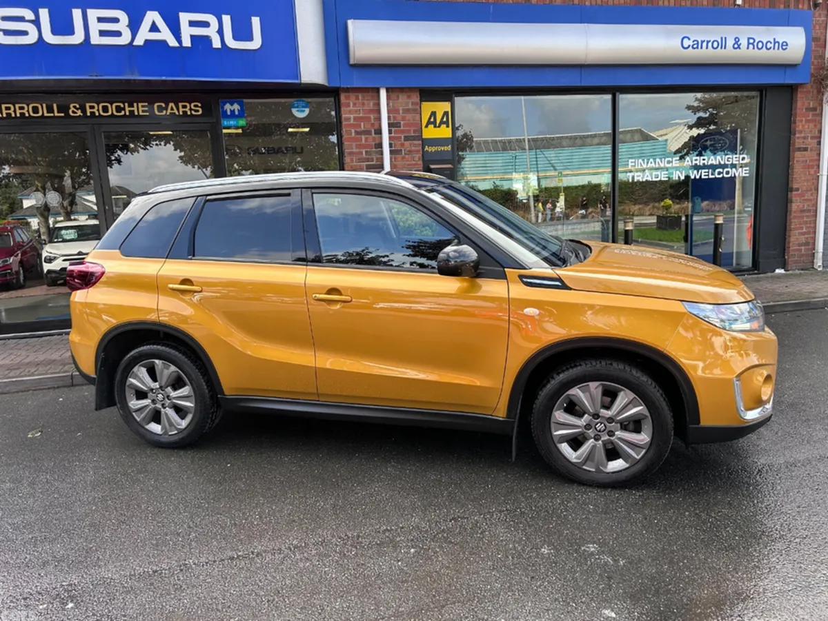 Suzuki Vitara SUV, Petrol, 2024, Gold