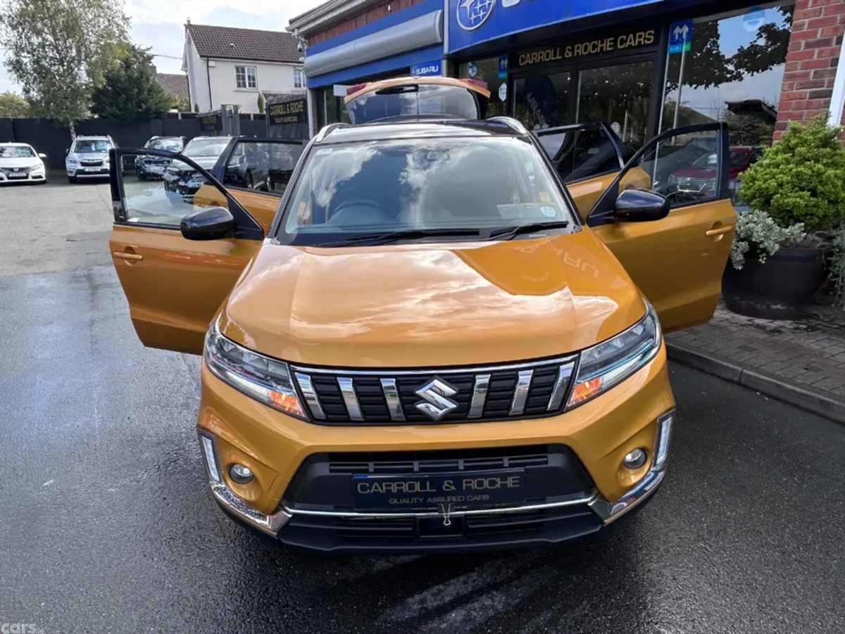 Suzuki Vitara SUV, Petrol, 2024, Gold