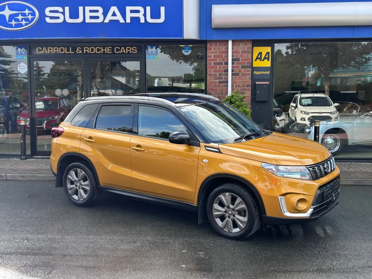 Suzuki Vitara SUV, Petrol, 2024, Gold