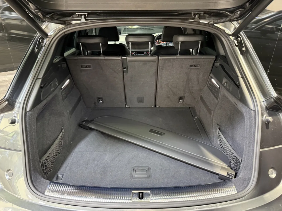 Audi Q5 MPV, Diesel, 2019, Grey