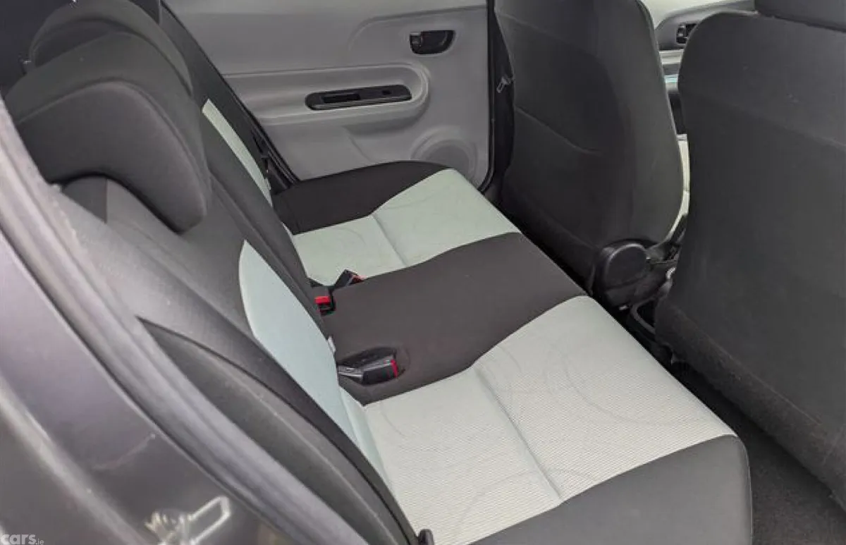 Toyota Aqua Hatchback, Petrol Hybrid, 2013, Grey