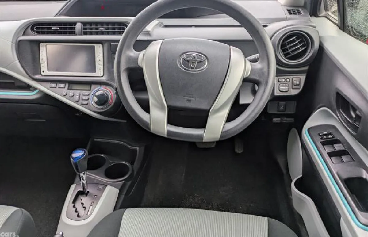Toyota Aqua Hatchback, Petrol Hybrid, 2013, Grey