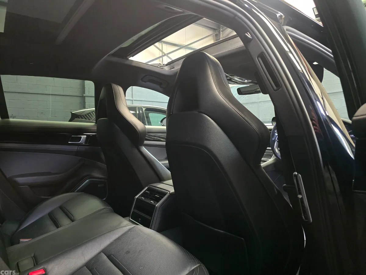 Porsche Panamera Estate, Petrol Plug-in Hybrid, 2018, Black
