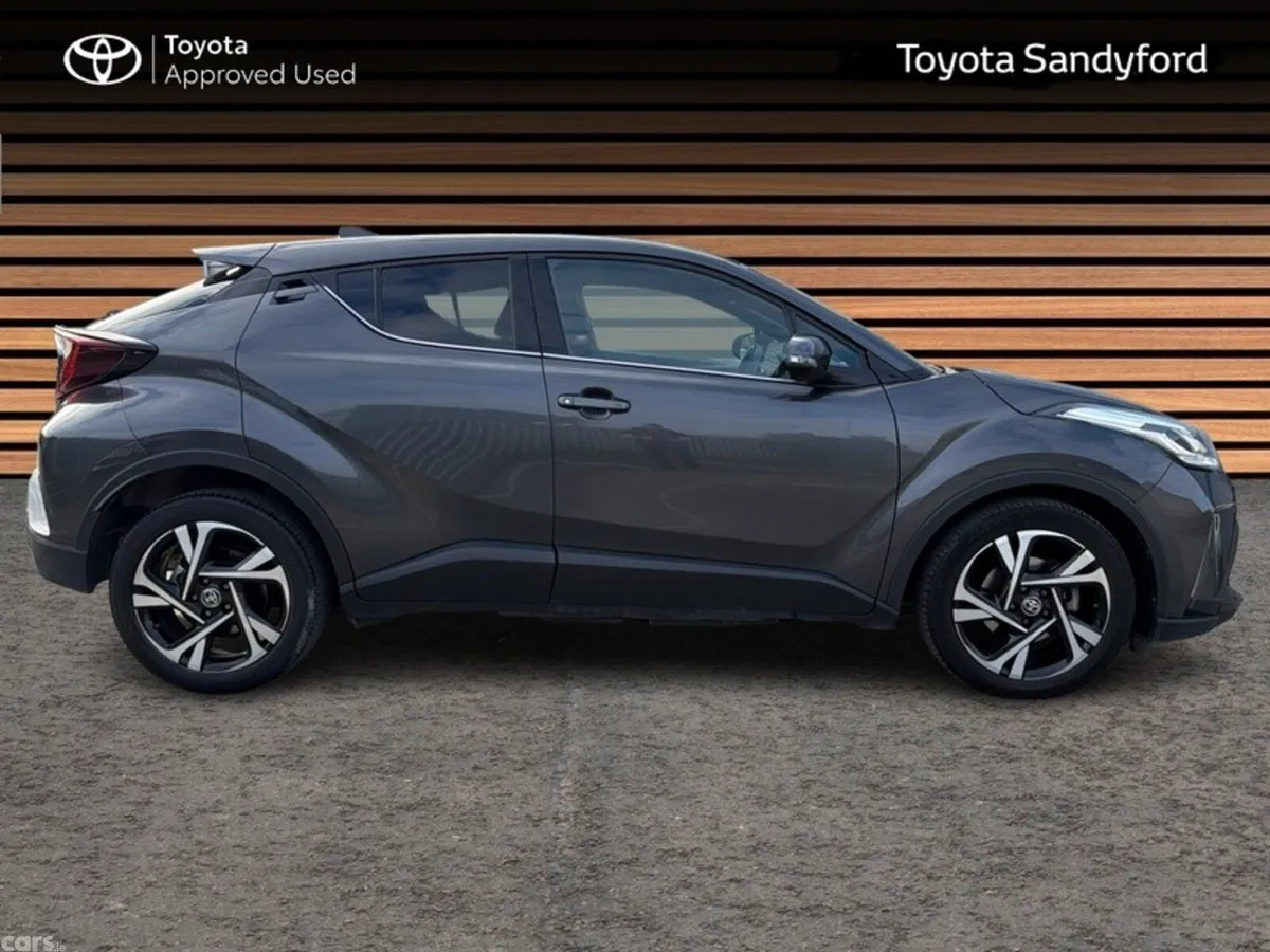 Toyota C-HR SUV, Petrol Hybrid, 2023, Grey