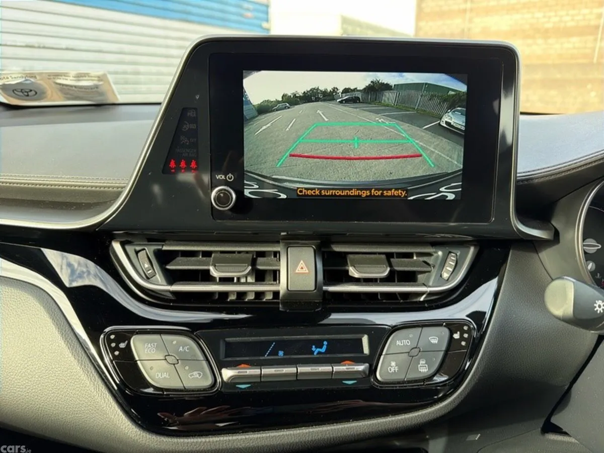 Toyota C-HR SUV, Petrol Hybrid, 2023, Grey