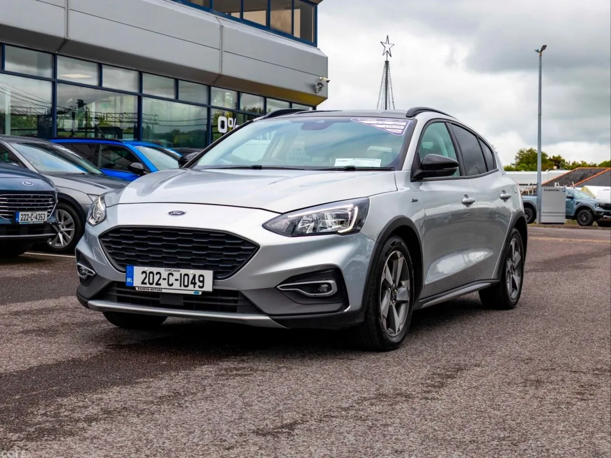 Ford Focus Hatchback, Petrol, 2020, Grey