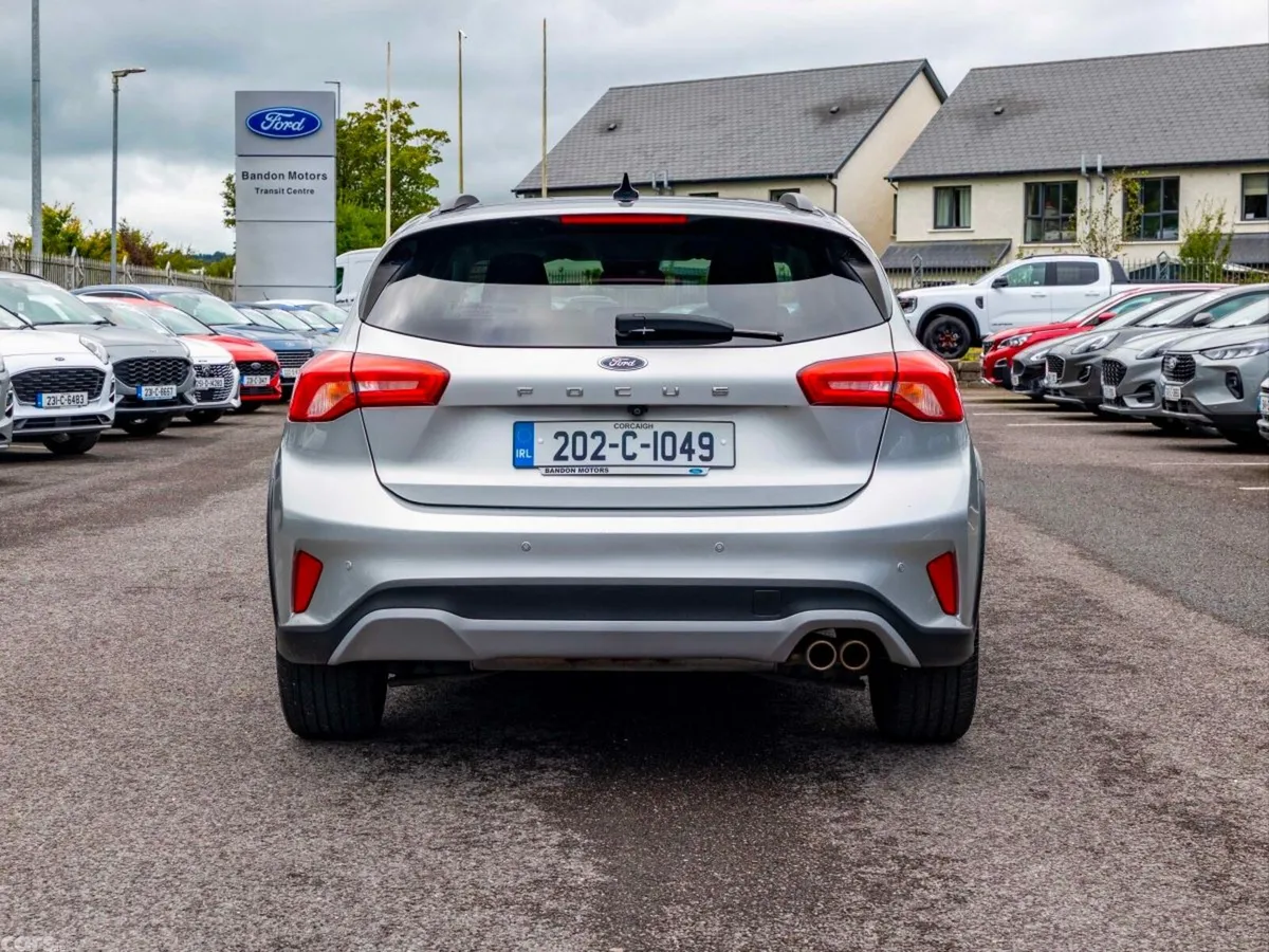 Ford Focus Hatchback, Petrol, 2020, Grey