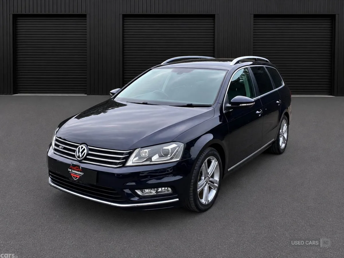 Volkswagen Passat , Petrol, 2015, Black