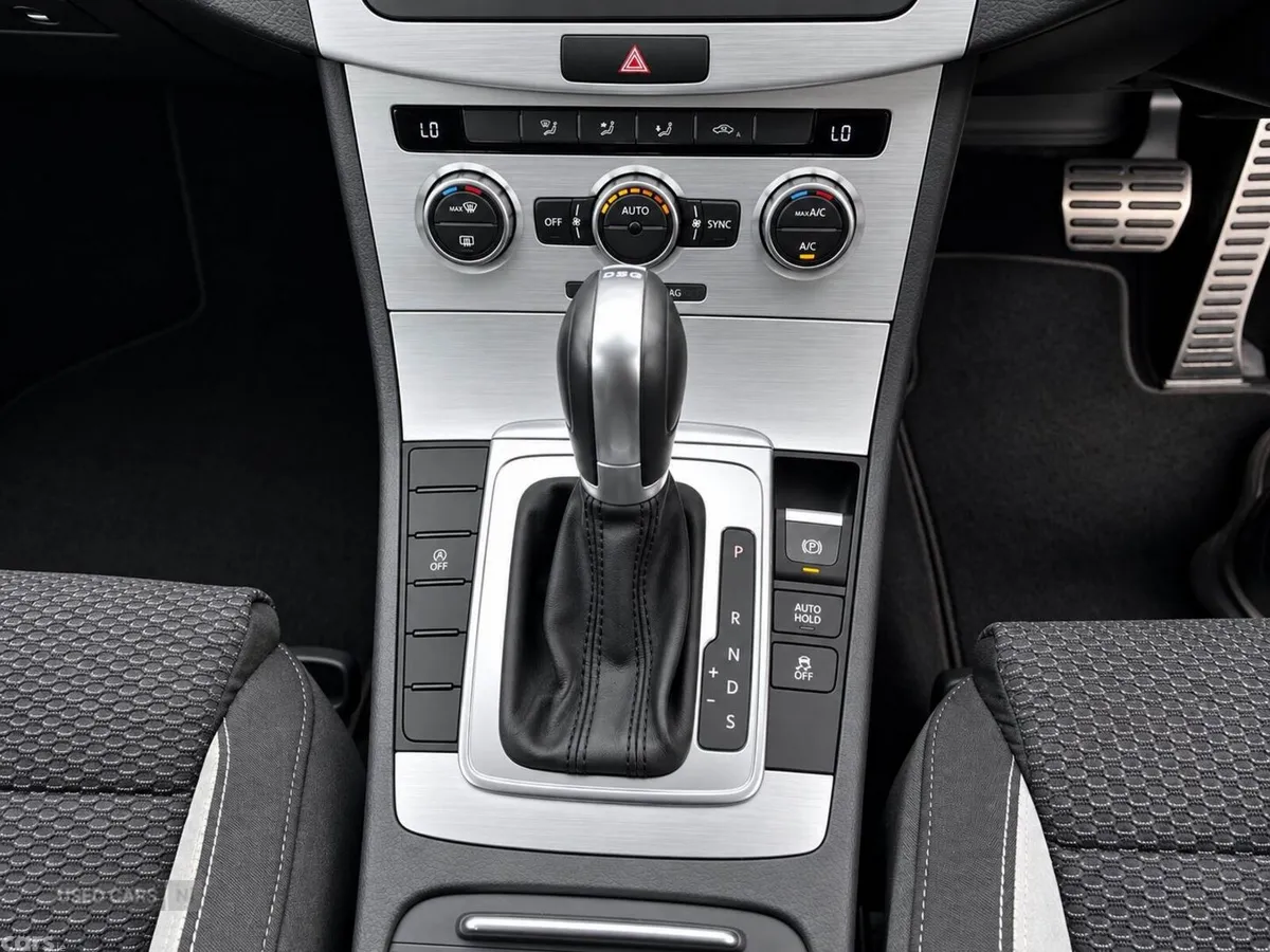 Volkswagen Passat , Petrol, 2015, Black