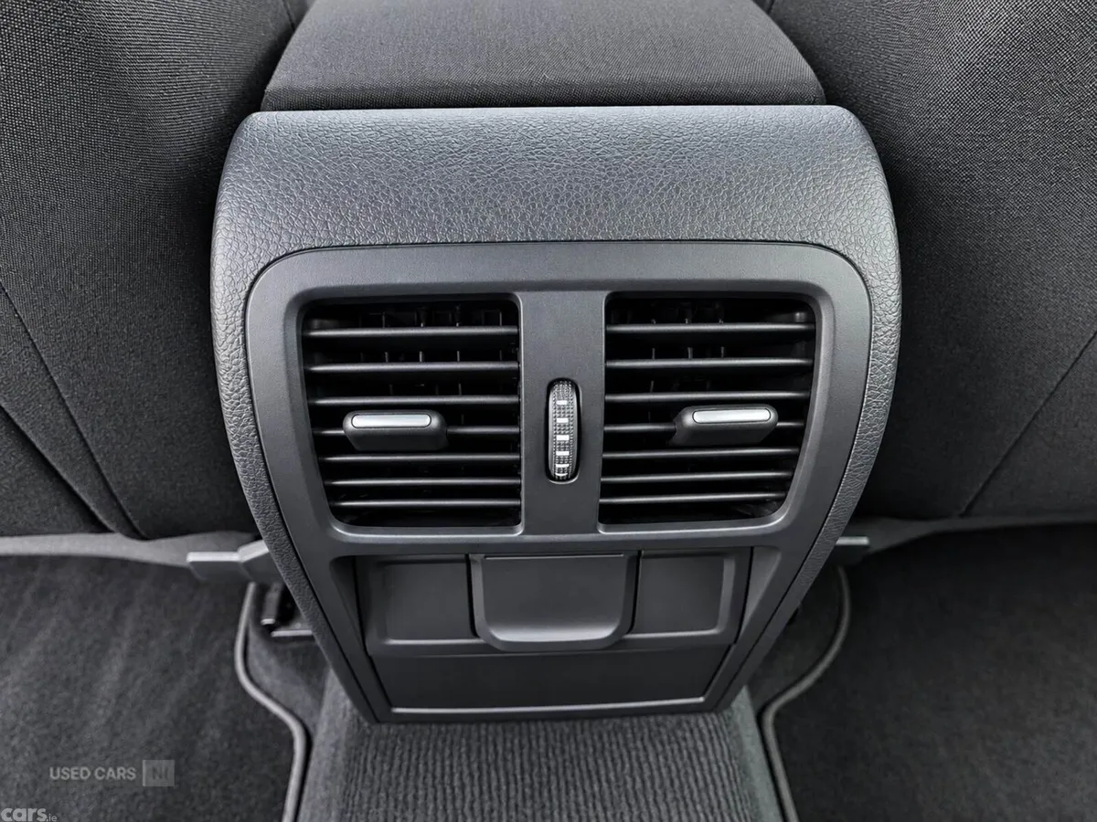 Volkswagen Passat , Petrol, 2015, Black