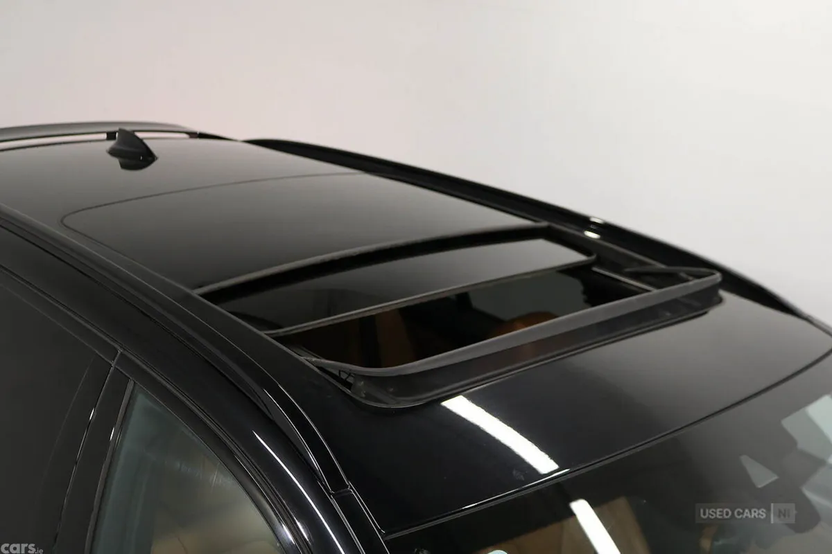 BMW 5-Series Estate, Petrol Hybrid, 2023, Black