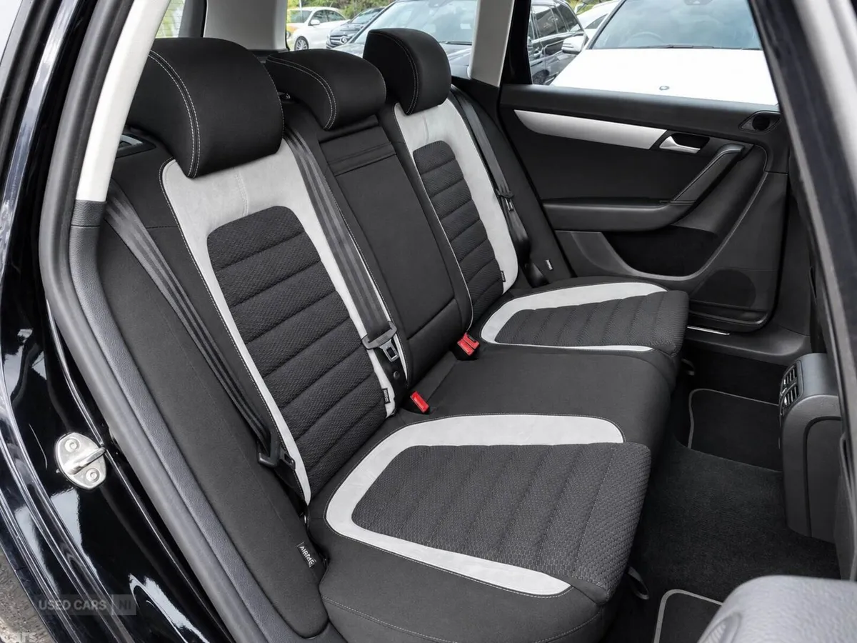 Volkswagen Passat , Petrol, 2015, Black