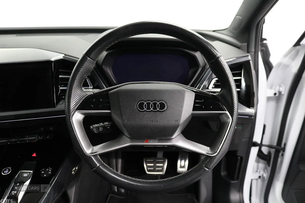 Audi Q4 SUV, Electric, 2023, White
