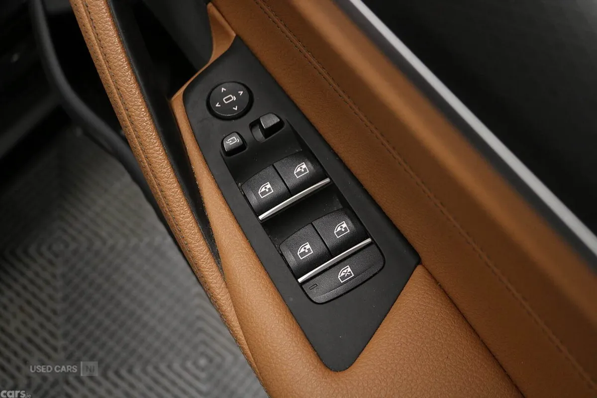 BMW 5-Series Estate, Petrol Hybrid, 2023, Black