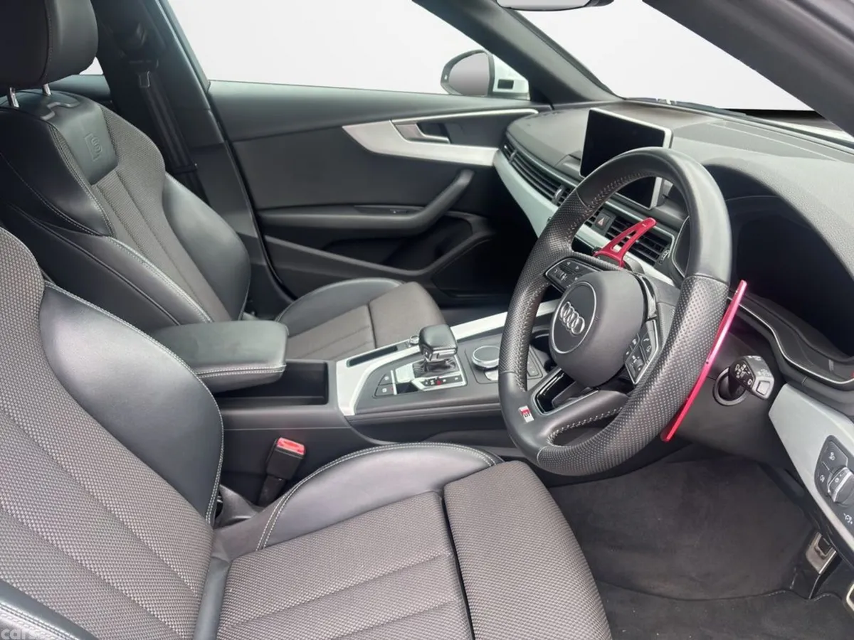 Audi A4 Estate, Petrol, 2019, White