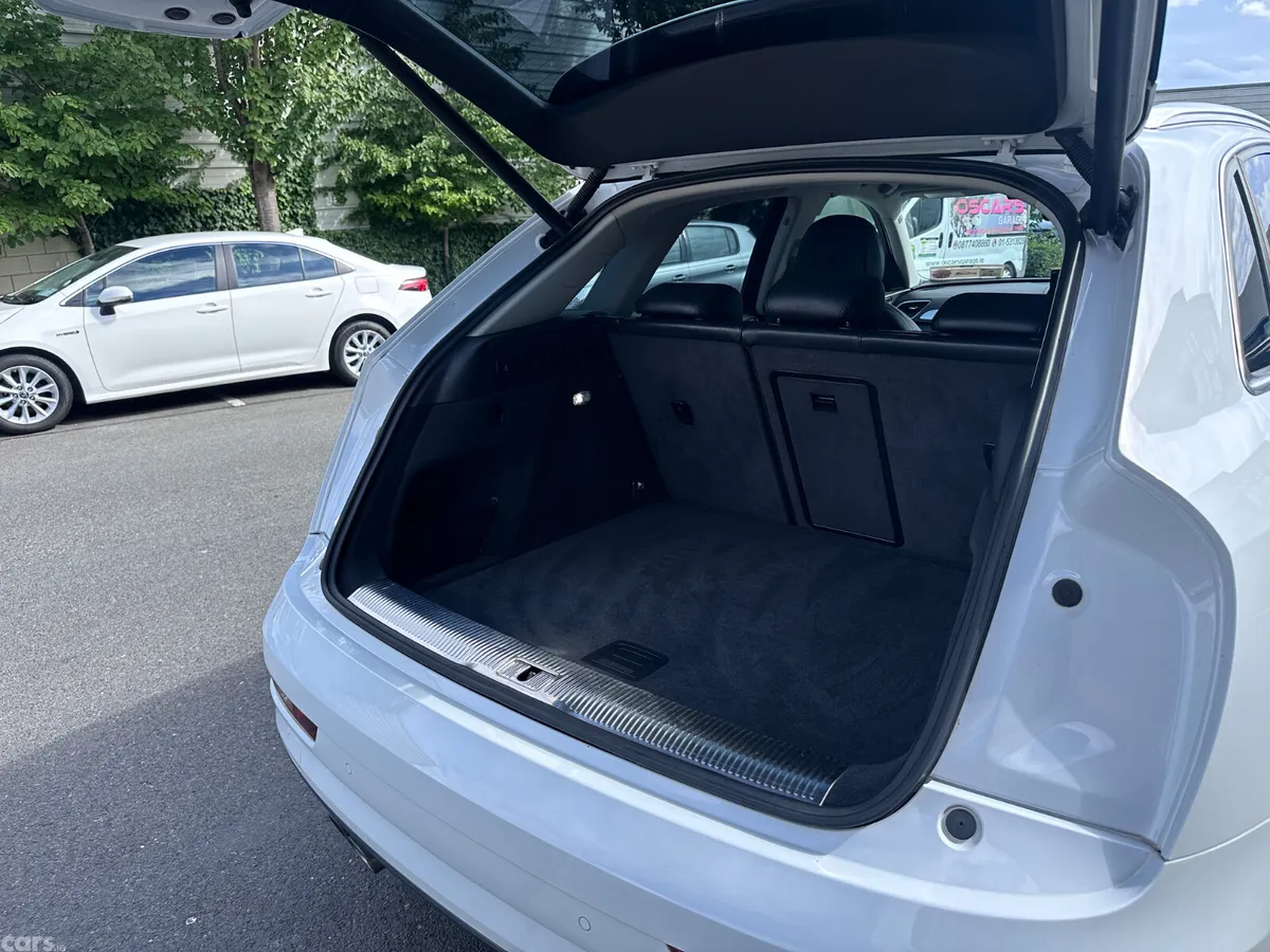 Audi Q3 SUV, Petrol, 2018, White