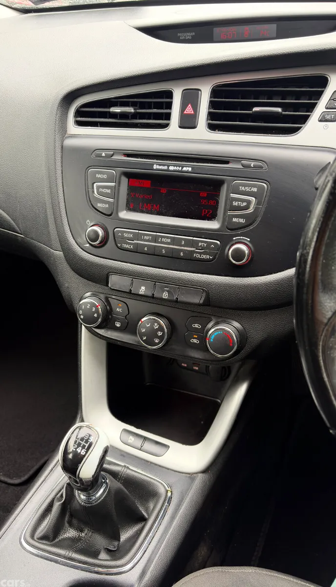 Kia Ceed Hatchback, Diesel, 2012, Red