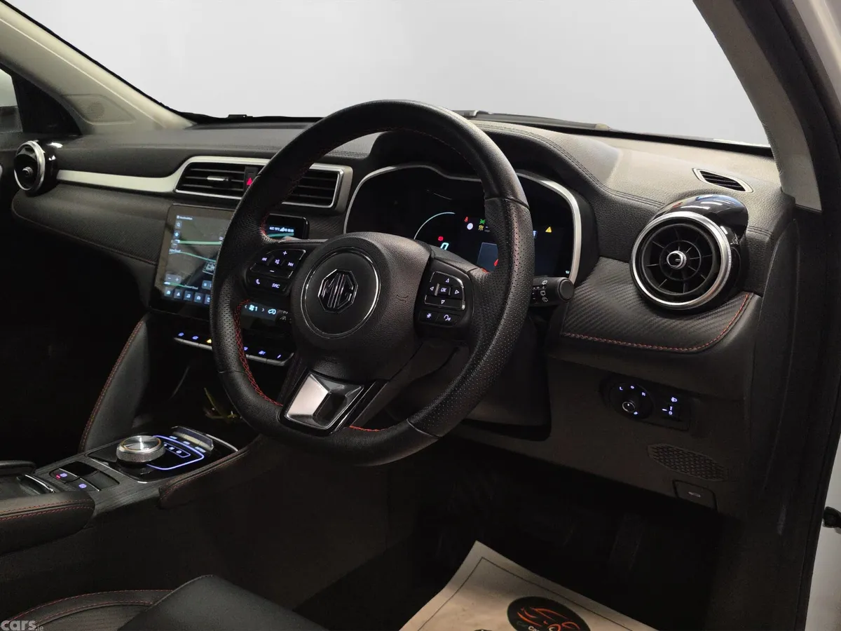 MG ZS SUV, Electric, 2024, White
