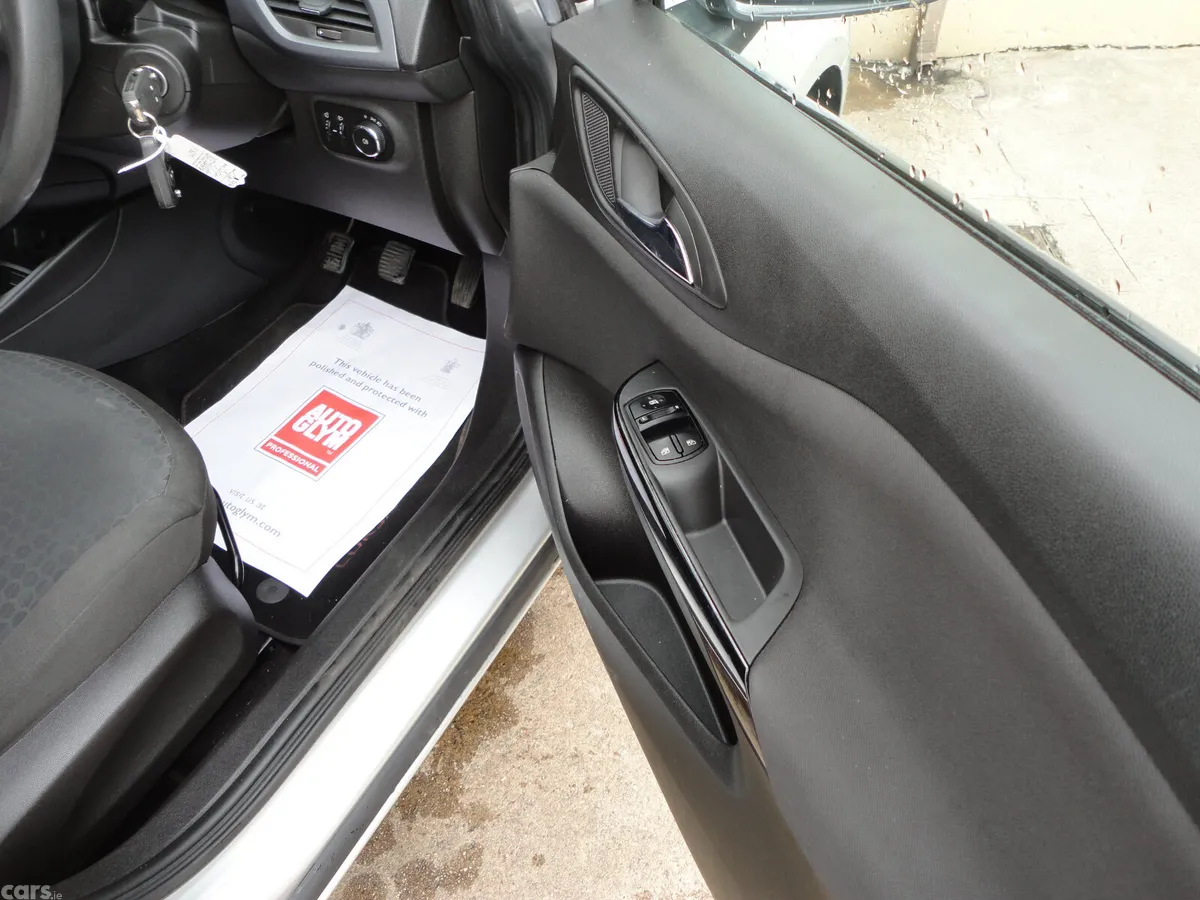 Opel Corsa Hatchback, Diesel, 2016, Silver