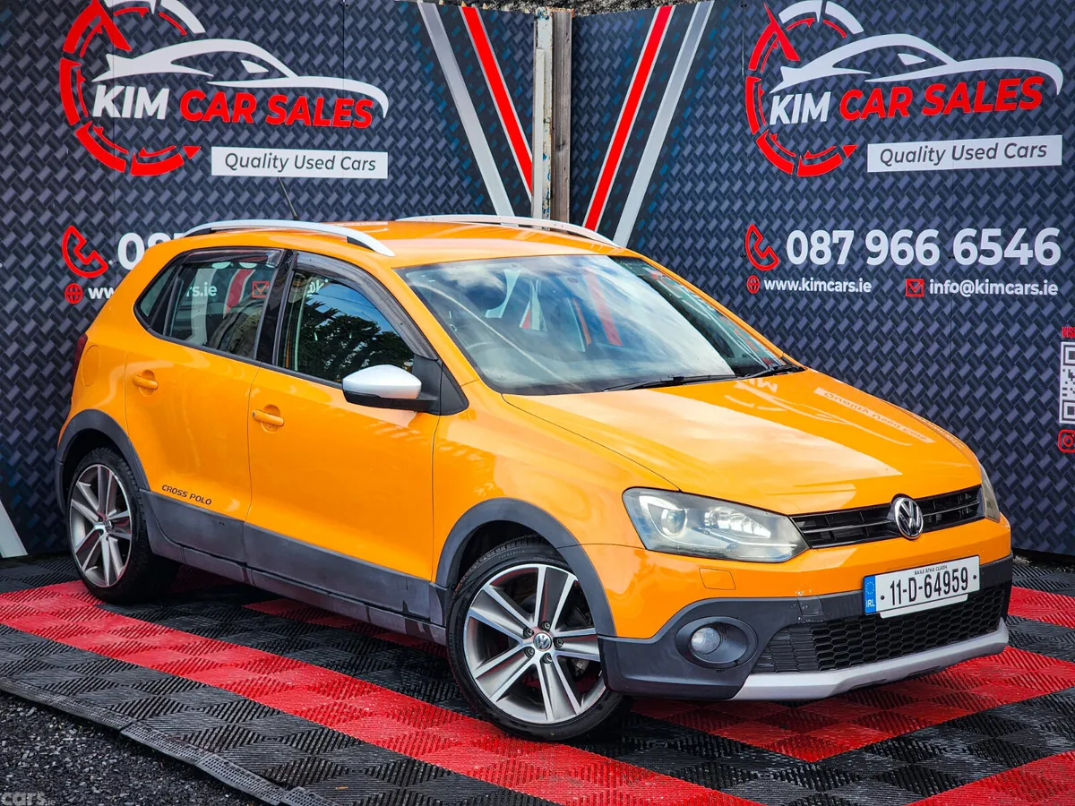 Volkswagen Polo Hatchback, Petrol, 2011, Orange