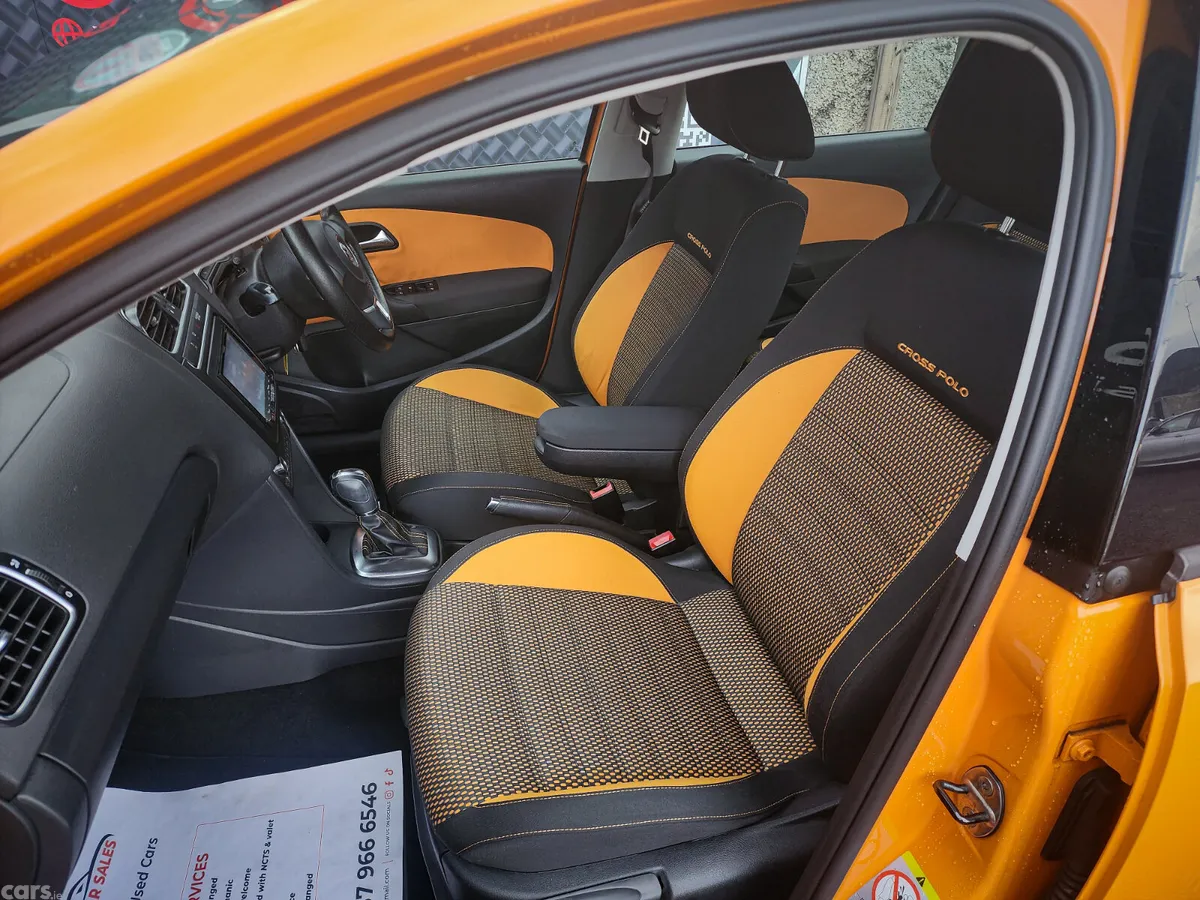 Volkswagen Polo Hatchback, Petrol, 2011, Orange