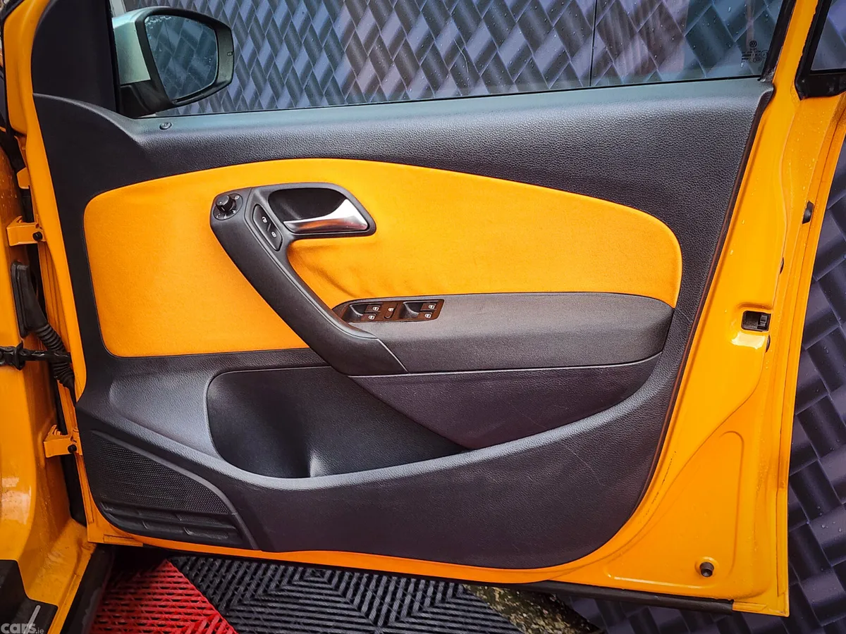 Volkswagen Polo Hatchback, Petrol, 2011, Orange