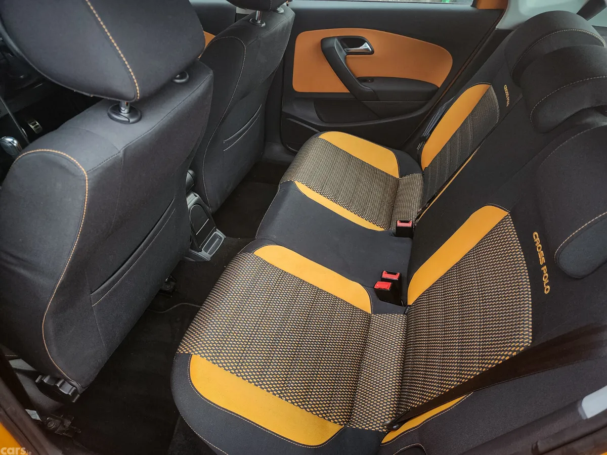 Volkswagen Polo Hatchback, Petrol, 2011, Orange