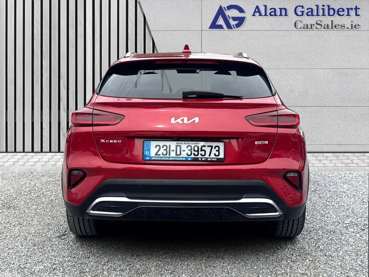 Kia XCeed Hatchback, Petrol Plug-in Hybrid, 2023, Red