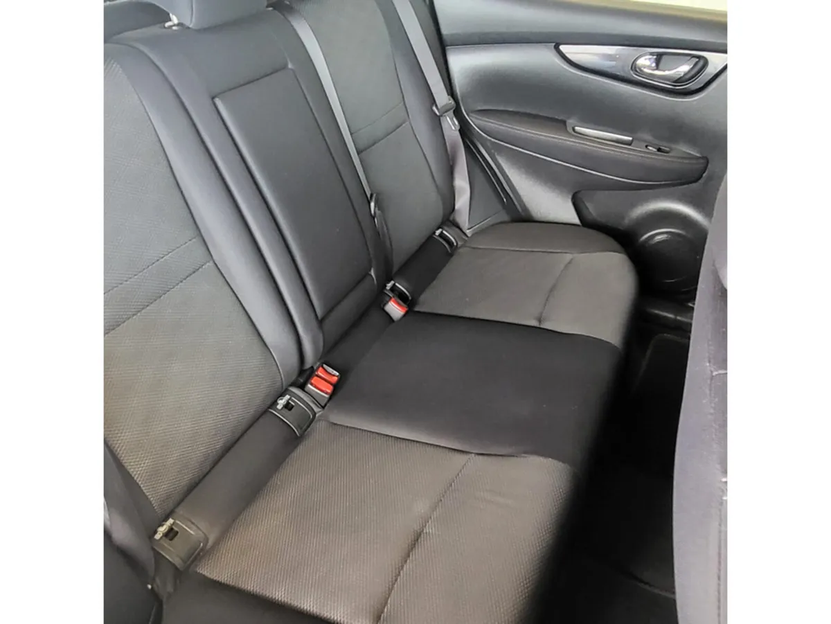 Nissan Qashqai MPV, Diesel, 2014, Brown