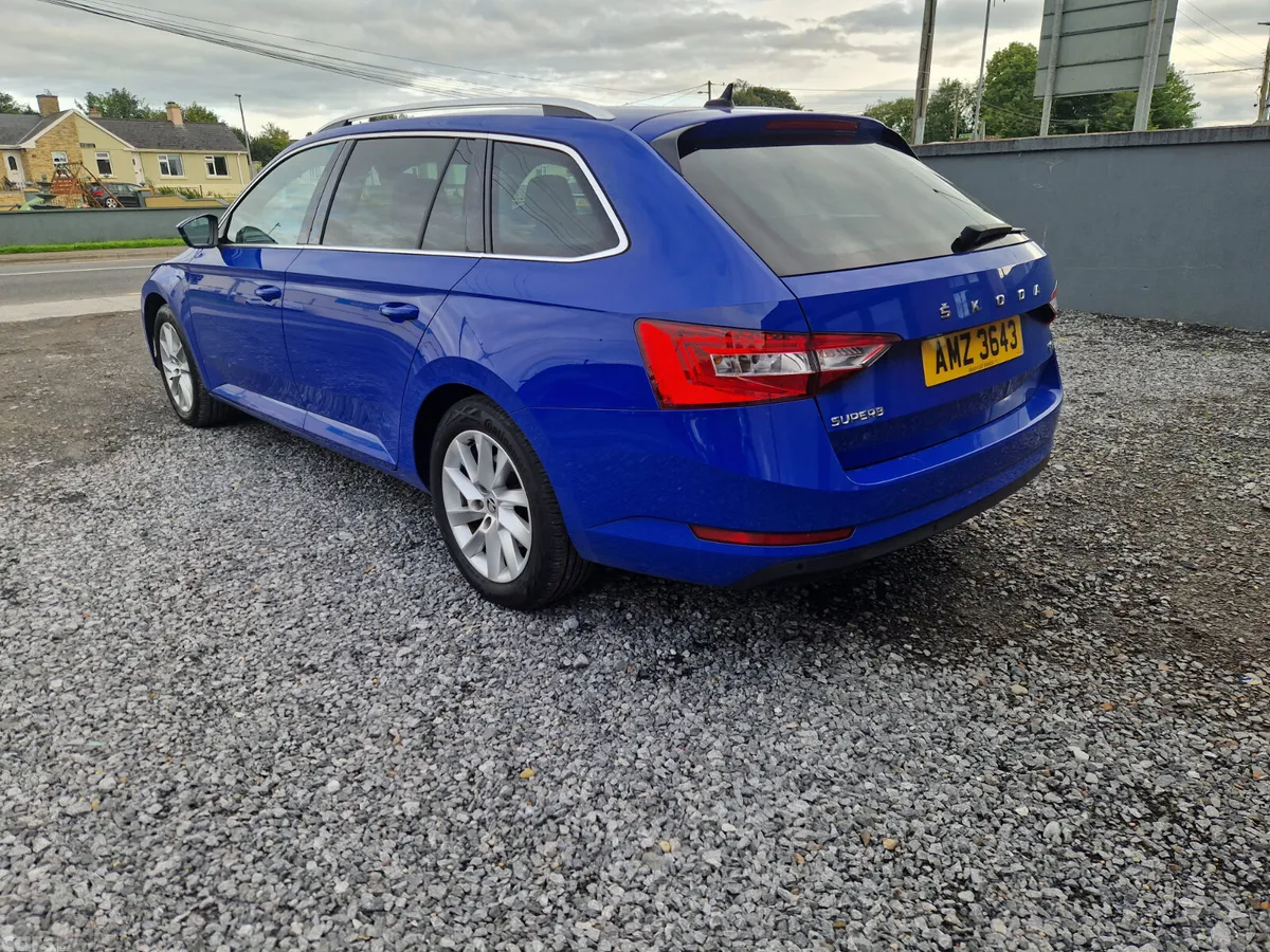 Skoda Superb Estate, Petrol Hybrid, 2023, Blue