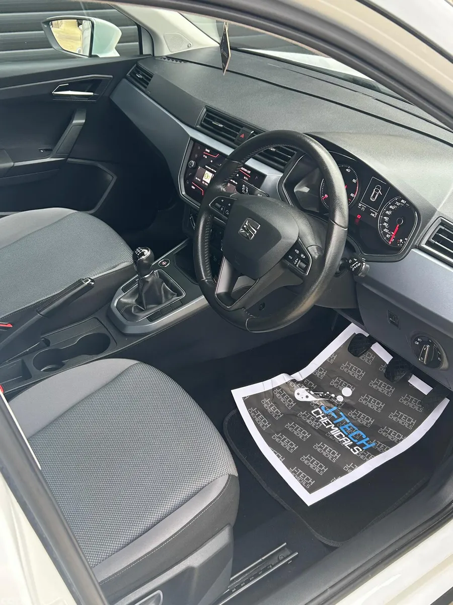 SEAT Arona SUV, Diesel, 2018, White