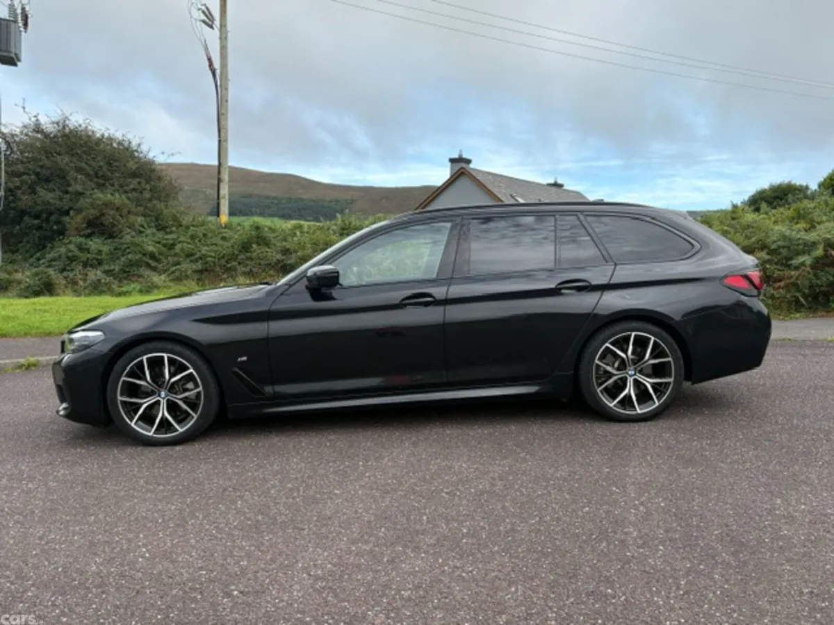 BMW 5-Series Estate, Diesel, 2024, Black