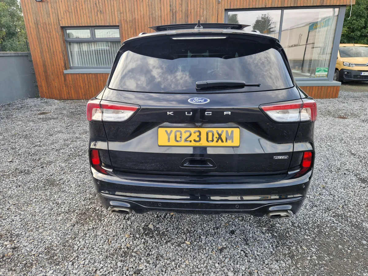 Ford Kuga SUV, Petrol Hybrid, 2023, Black