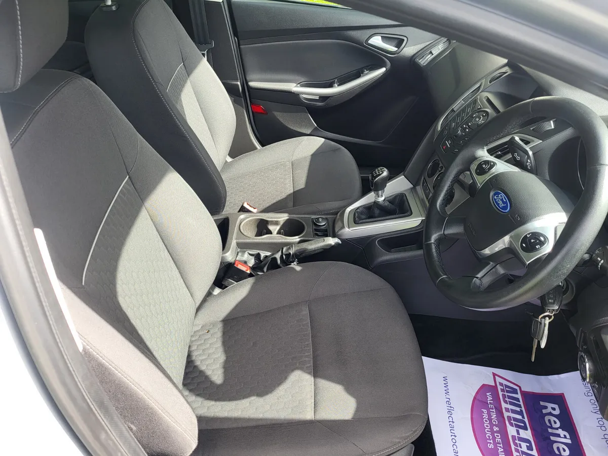 Ford Focus Hatchback, Diesel, 2014, Silver