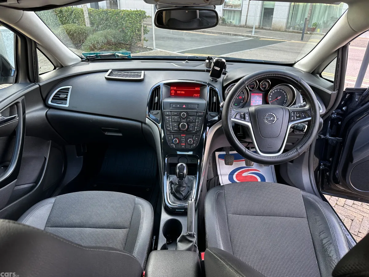Opel Astra Saloon, Diesel, 2015, Black