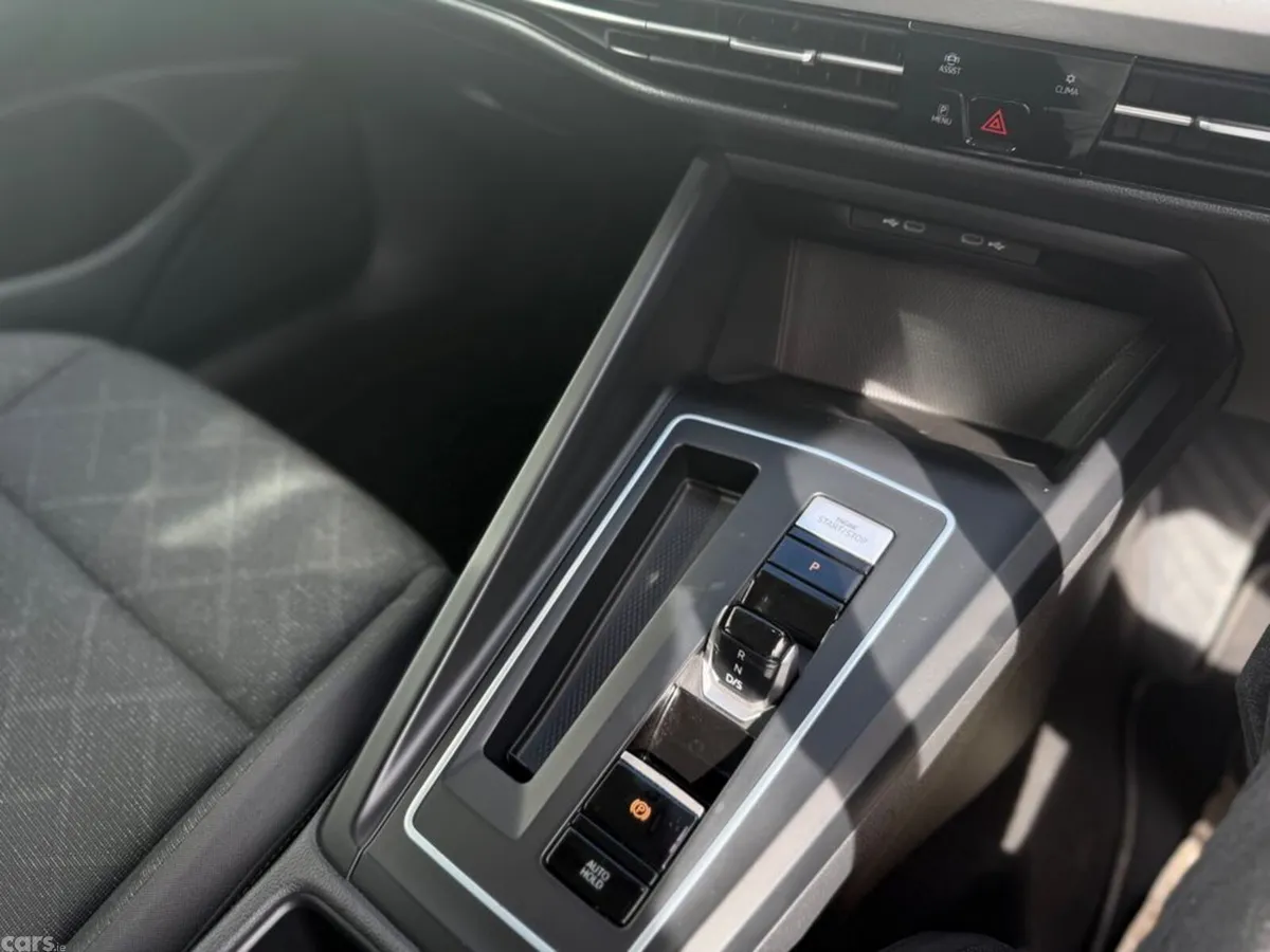 Volkswagen Golf Hatchback, Petrol, 2023, White