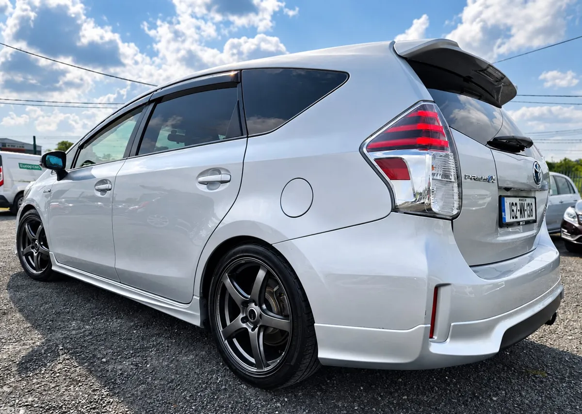 Toyota Prius MPV, Petrol Hybrid, 2016, Silver