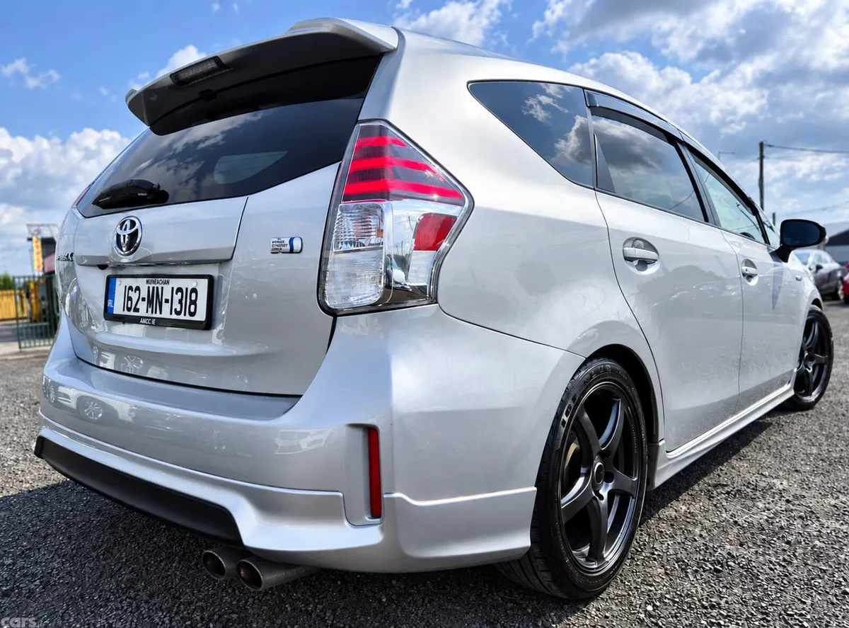 Toyota Prius MPV, Petrol Hybrid, 2016, Silver