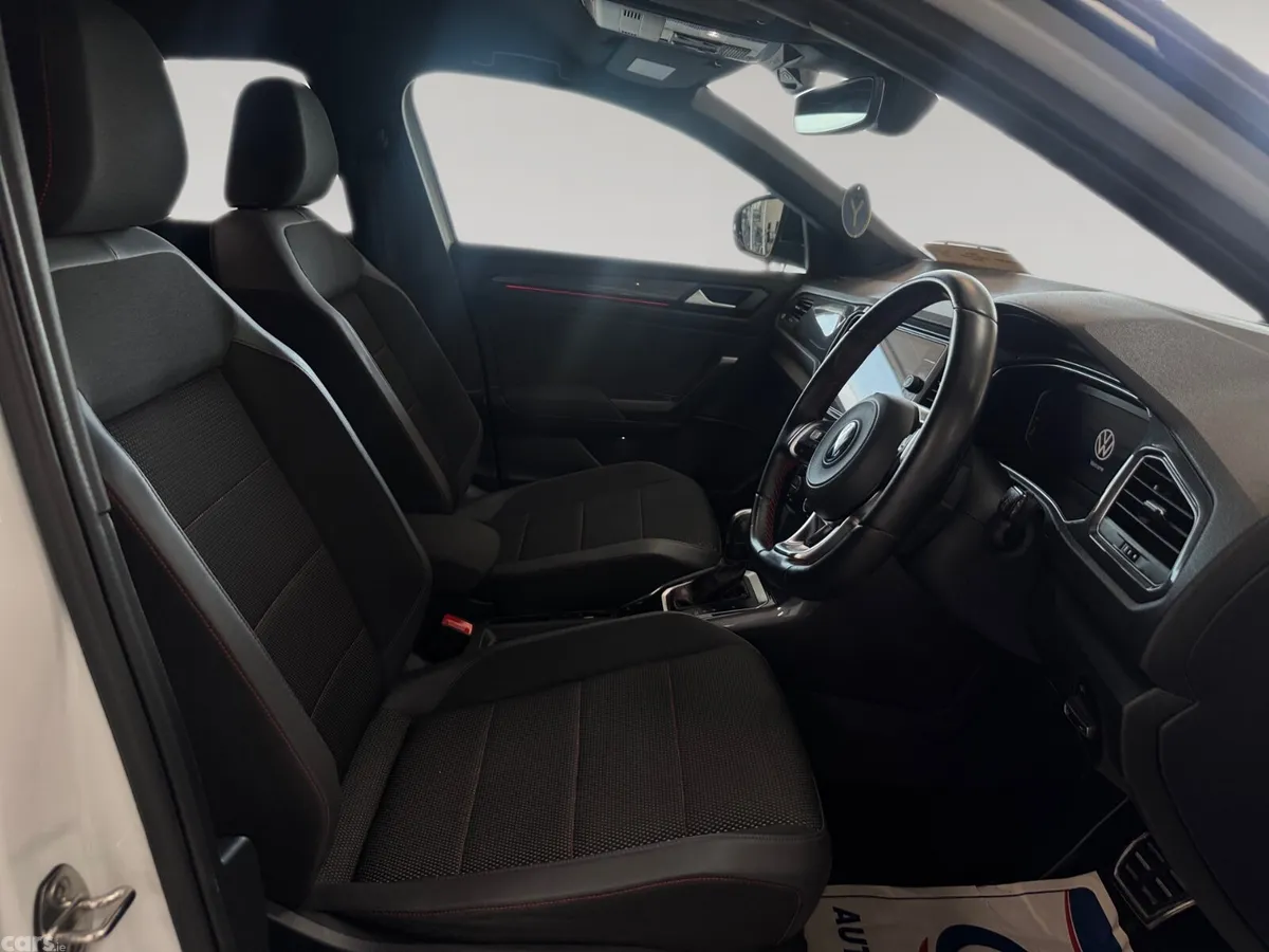 Volkswagen T-Roc SUV, Diesel, 2021, White