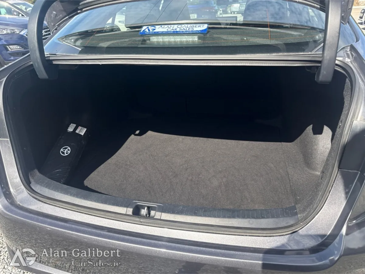 Toyota Corolla Saloon, Petrol Hybrid, 2023, Grey