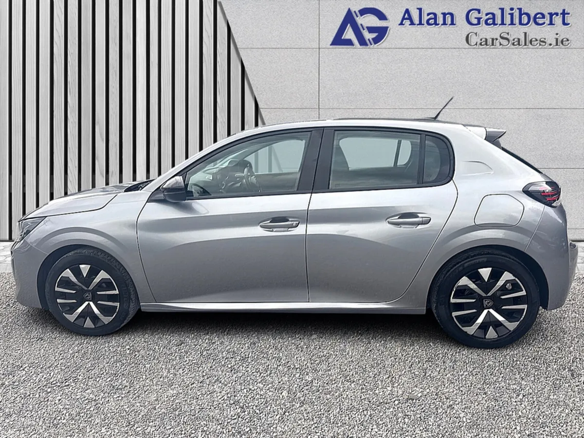 Peugeot 208 Hatchback, Petrol, 2024, Grey