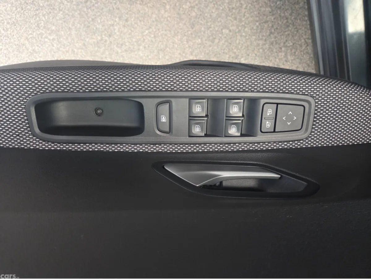 Dacia Sandero Hatchback, Petrol, 2023, Grey