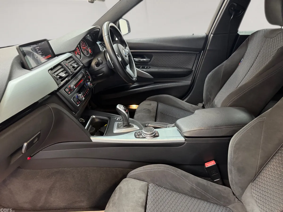 BMW 3-Series Saloon, Diesel, 2015, White